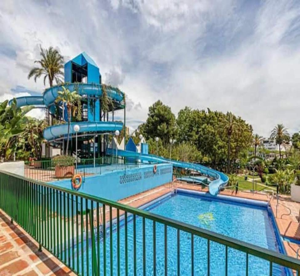 797 Holiday Rentals- Precioso Piso Con Vistas Al Jardin En Benalbeach เบนัลมาเดนา ภายนอก รูปภาพ